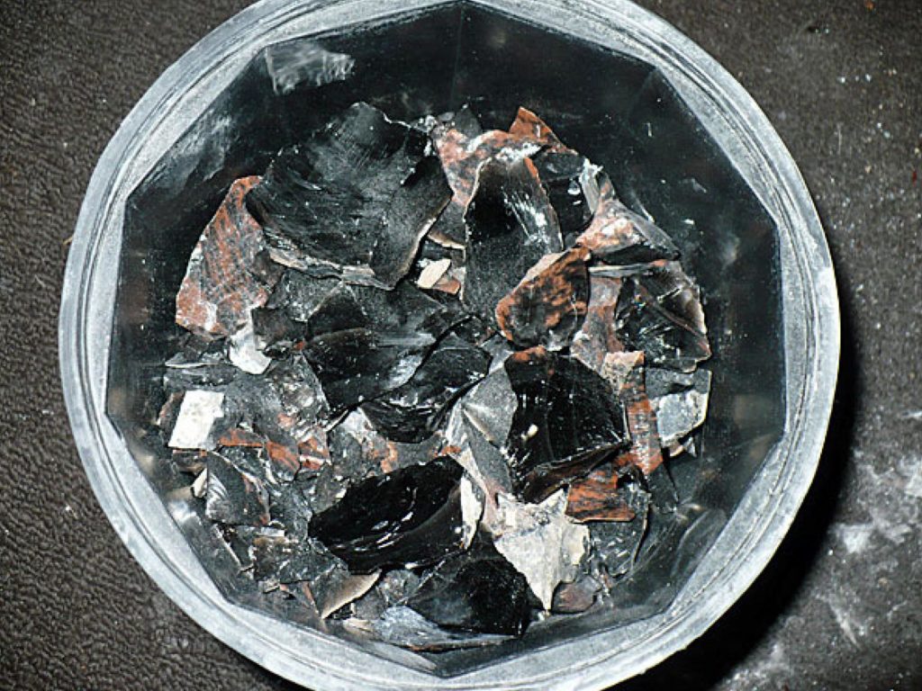 obsidian in barrel with grit